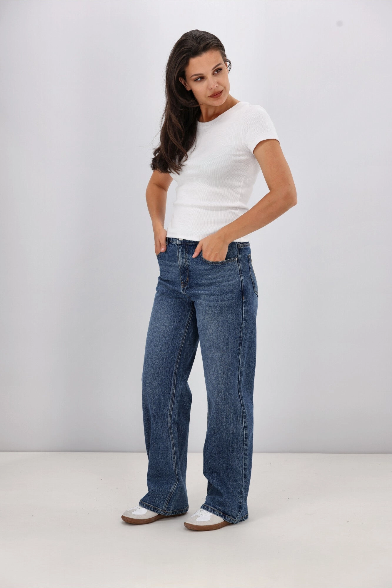 Shine On Label Chapel Classic Wide Leg Jeans Indigo