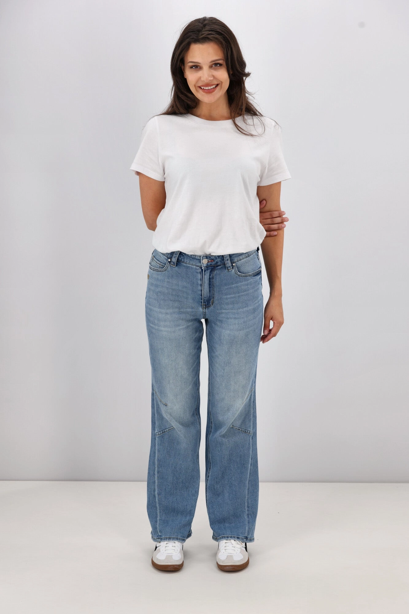 Shine On Label Dawson Wide leg Jean with Darts Vintage Blue