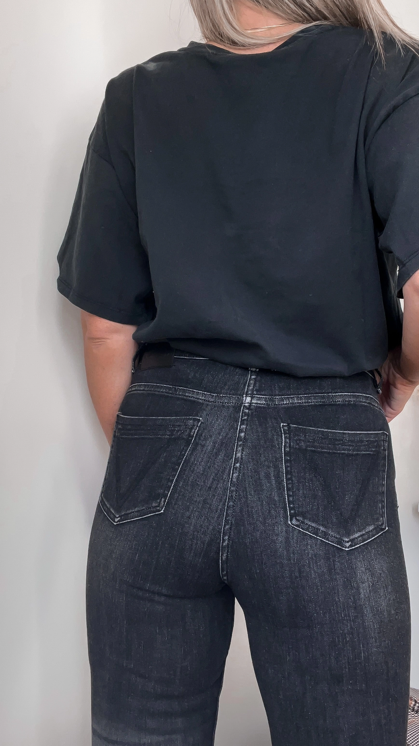Shine On Label Smith Washed Black Skinny jean