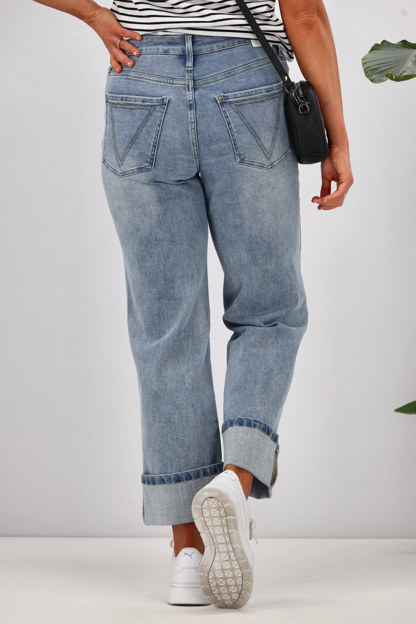 Shine On Label Zeke Wide Leg Jean with Turn Up Hem Washed Blue