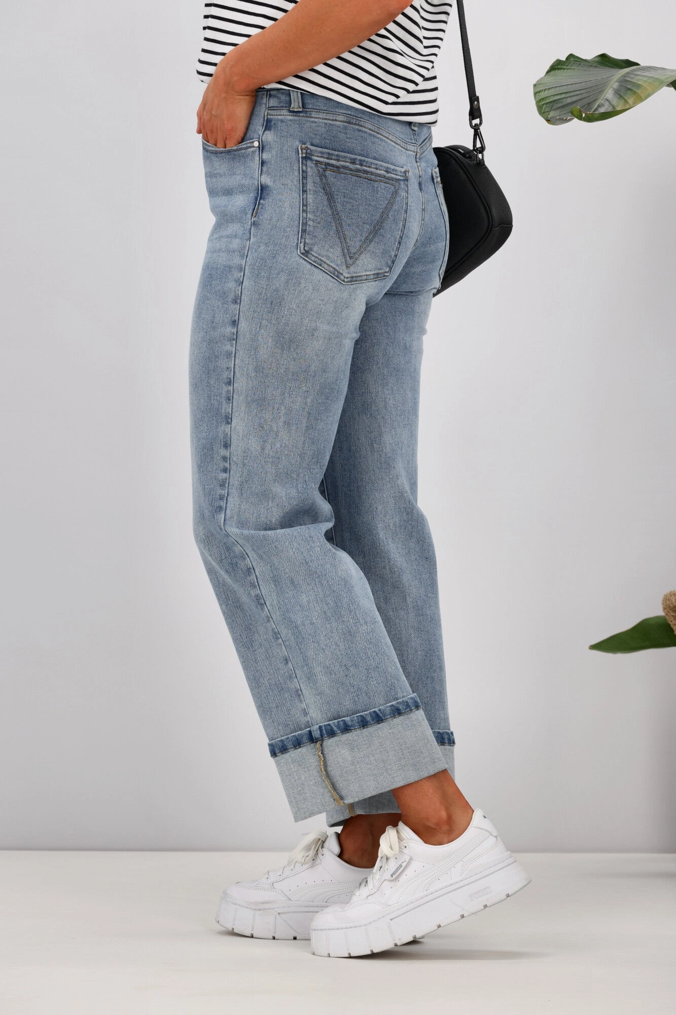 Shine On Label Zeke Wide Leg Jean with Turn Up Hem Washed Blue