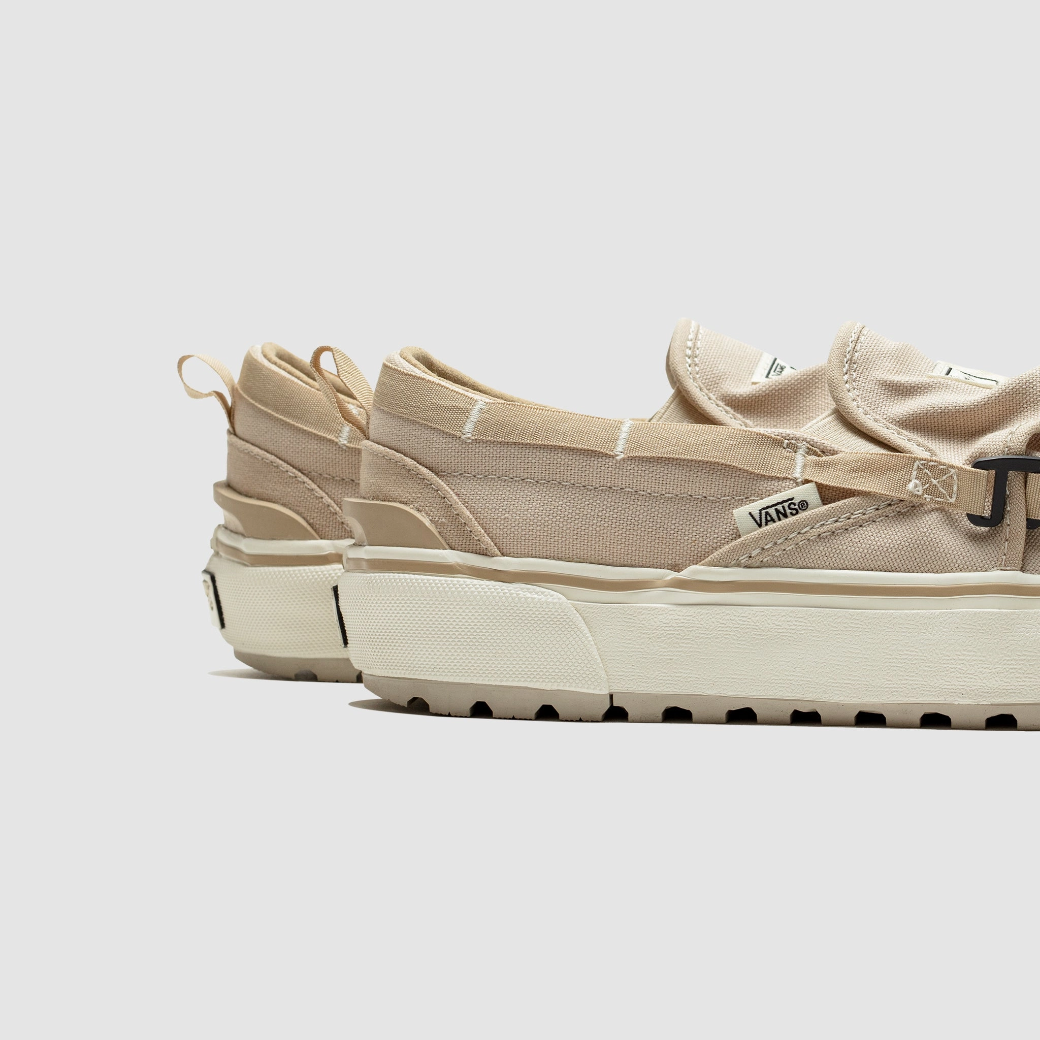 SLIP-ON MTE RS LX X NICOLE MCLAUGHLIN