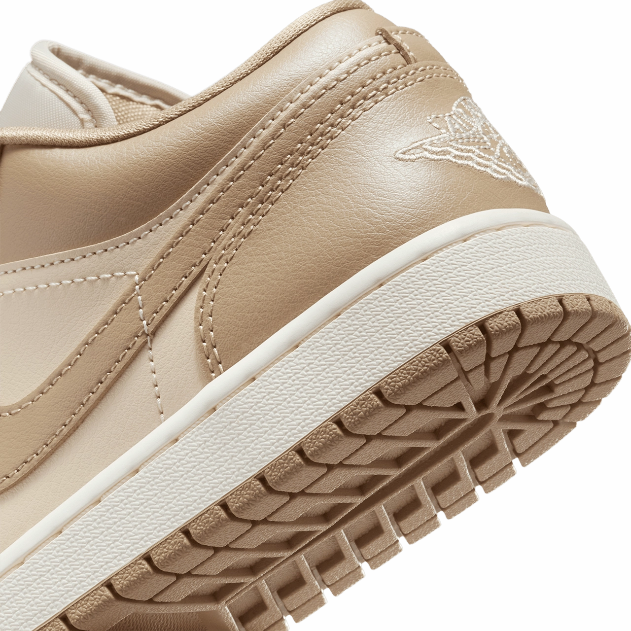 Wmns Air Jordan 1 Low 'Rattan'