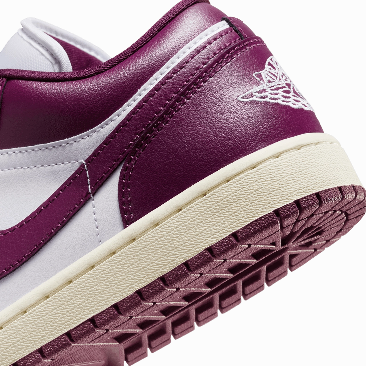 Wmns Air Jordan 1 Low 'White and Bordeaux'