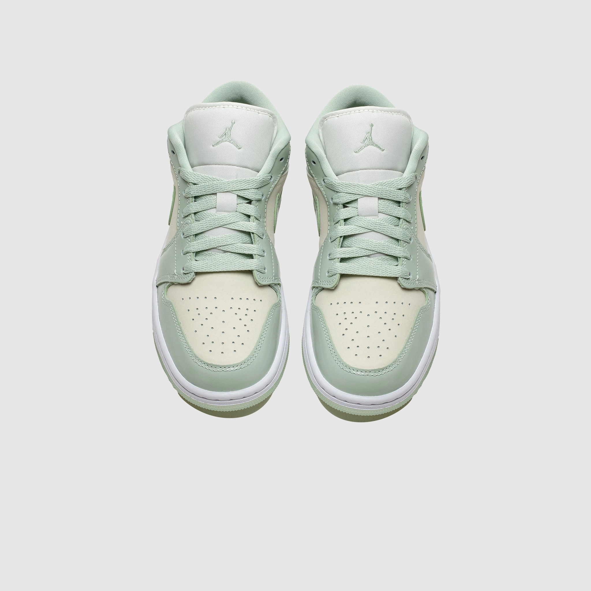 WMNS AIR JORDAN 1 LOW SE SEAFOAM