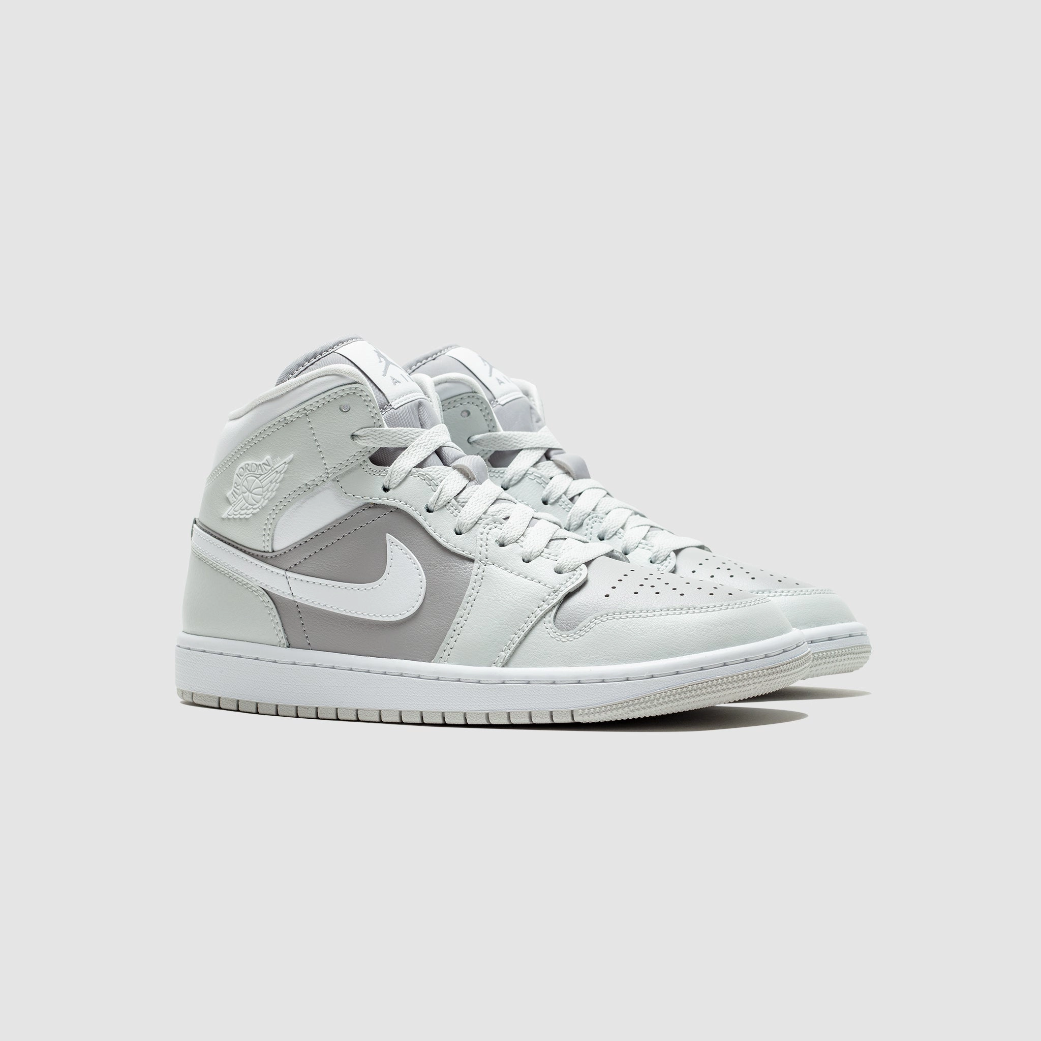 WMNS AIR JORDAN 1 MID ATMOSPHERE GREY