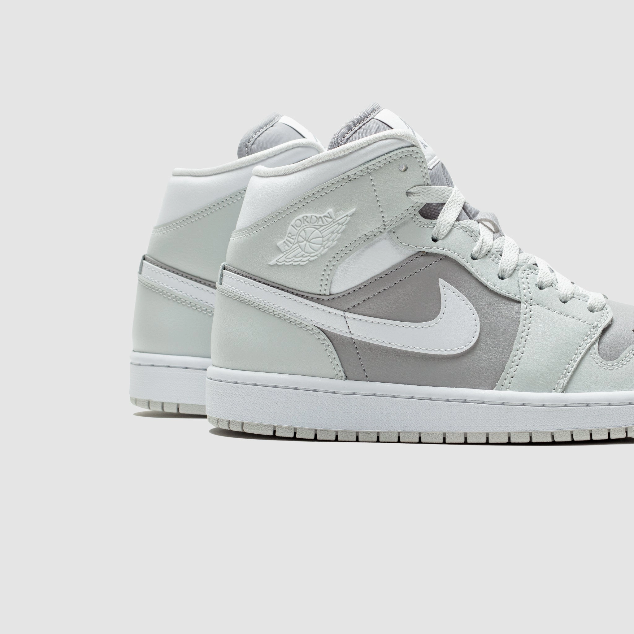 WMNS AIR JORDAN 1 MID ATMOSPHERE GREY