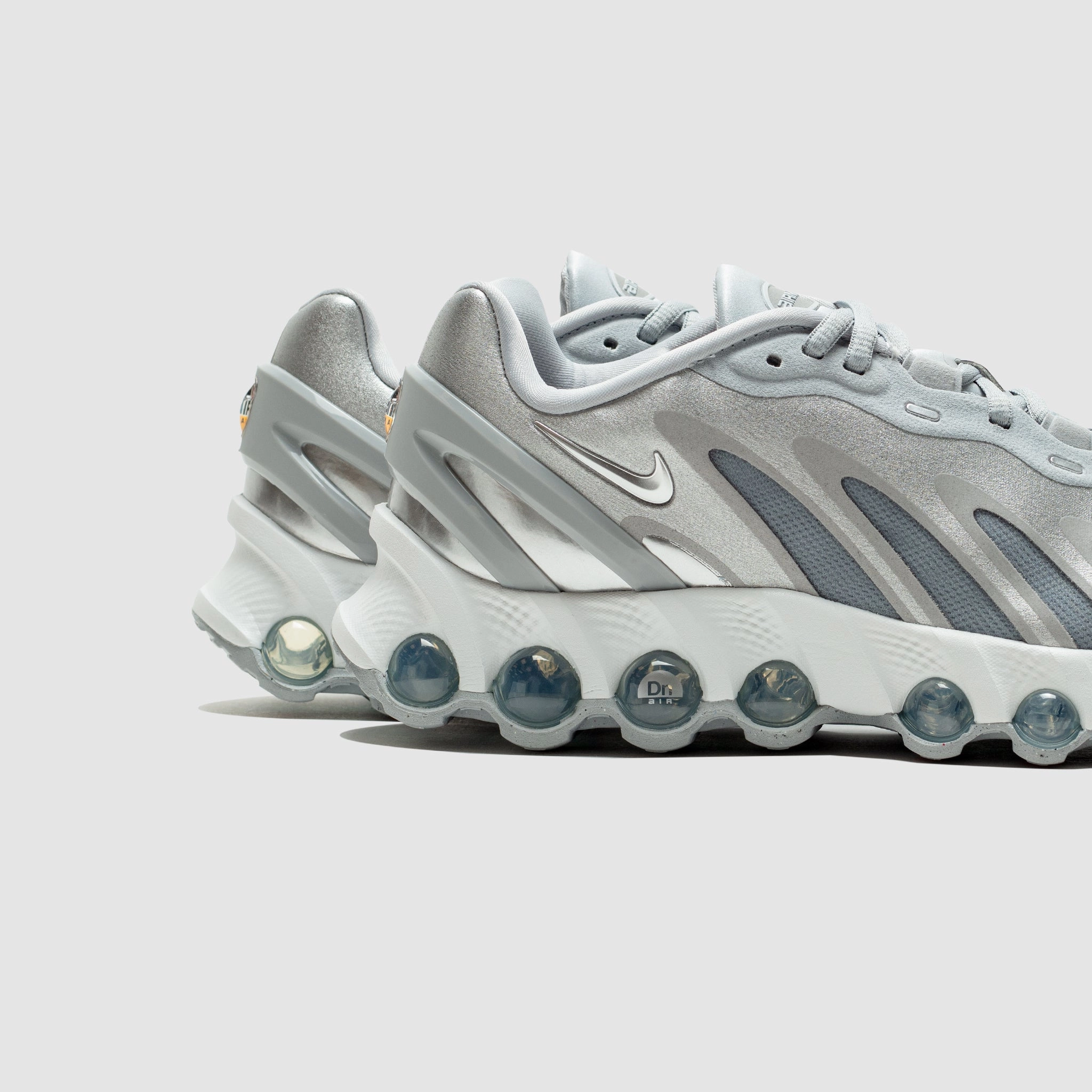 WMNS AIR MAX DN8 WOLF GREY