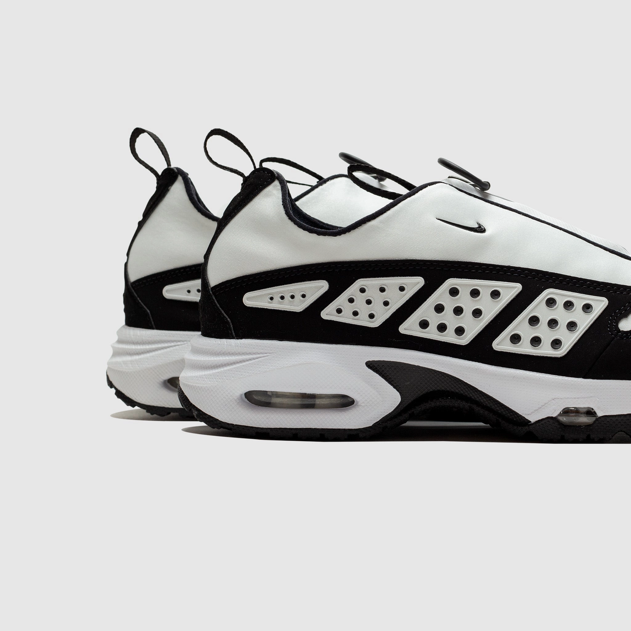 WMNS AIR MAX SUNDER PANDA