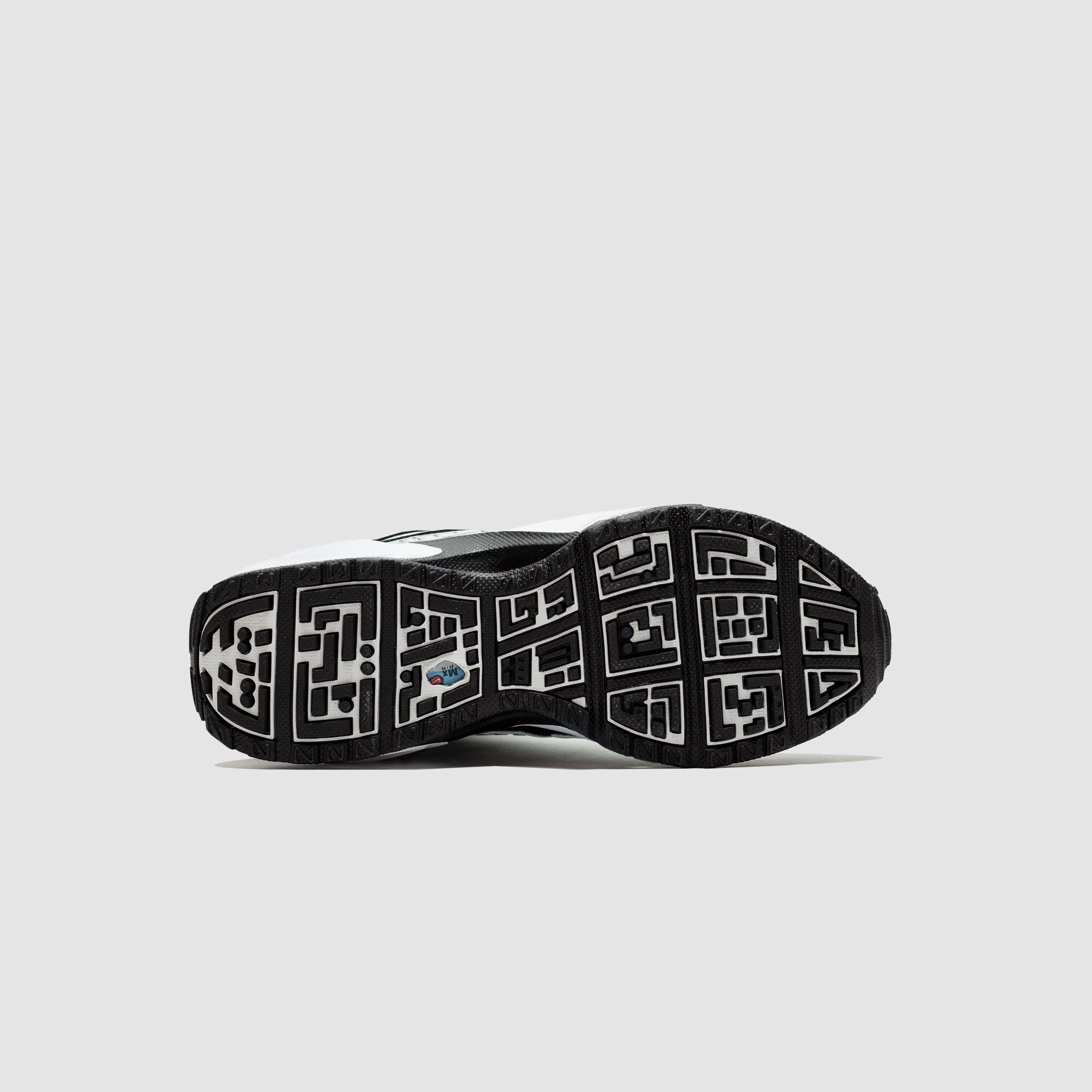 WMNS AIR MAX SUNDER PANDA